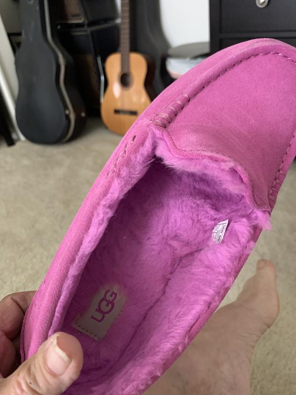 Customer photo for "Love these slippers and the color . Fit as expecte"