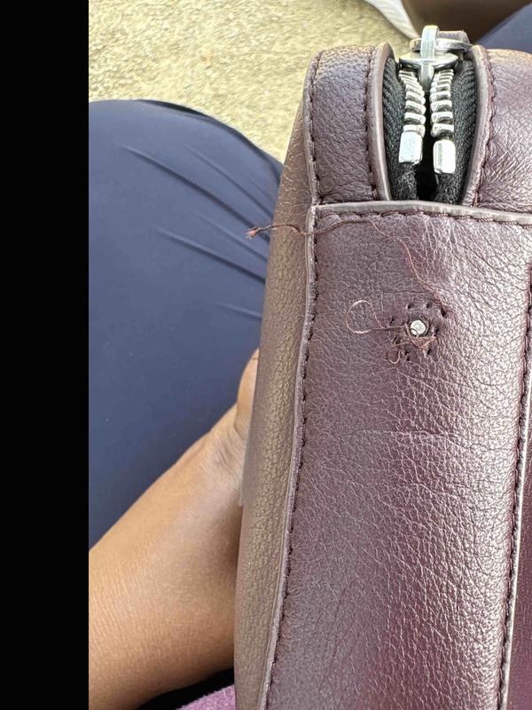 Customer photo for "Poor Quality Bag Fell Apart"
