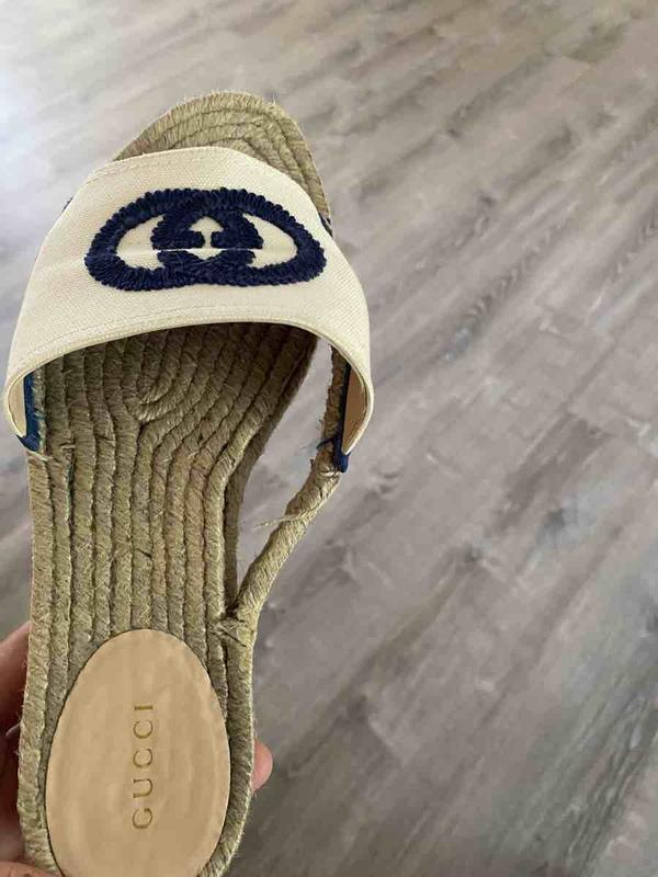 Review Thumbnail Image 0 226329542