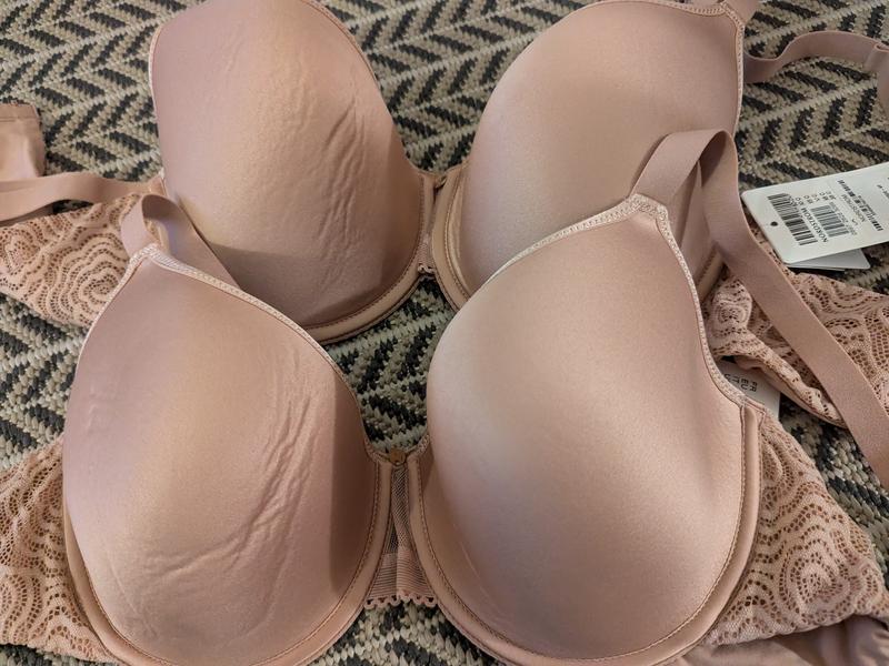 Customer photo for "Bra arrived are crumpled up w/deep create"