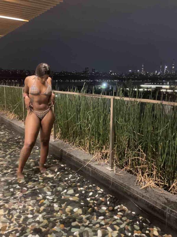 Review Thumbnail Image 0 215479968