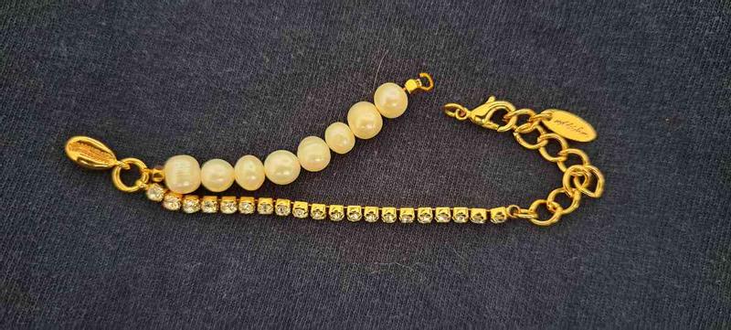 Review Thumbnail Image 0 226403777