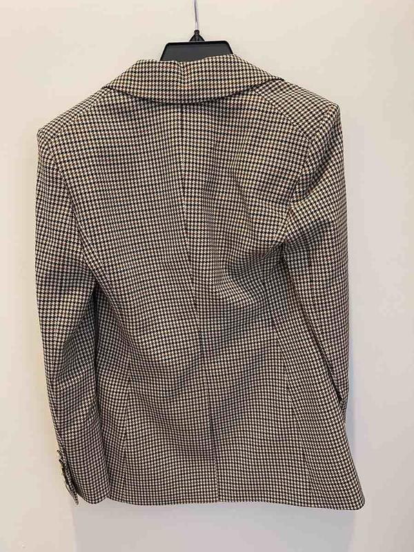 Review Thumbnail Image 1 238830287