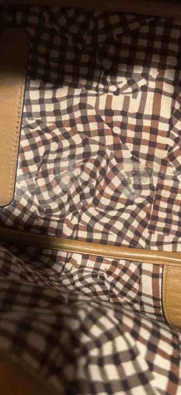 Customer photo for "Received Disgusting Used Bag !!!"