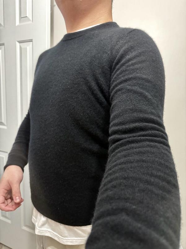 Soft breathable sweater but watch out for the drye