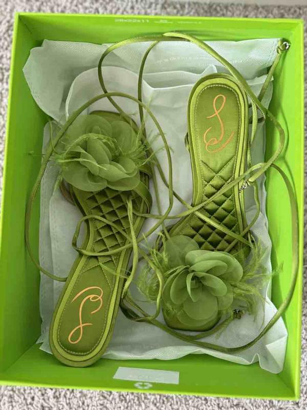 Review Thumbnail Image 0 234675987