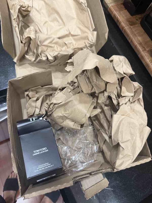 Customer photo for "Cologne missing"