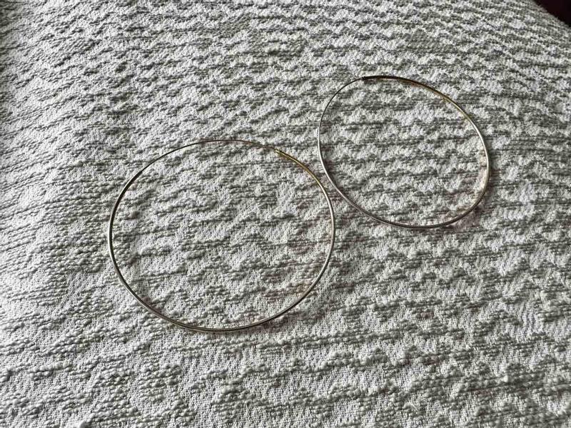 Customer photo for "Gold Finish Rubs Off"