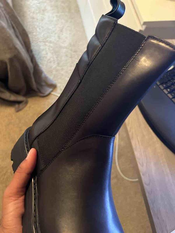 Customer photo for "cute in theory, terrible in reality"