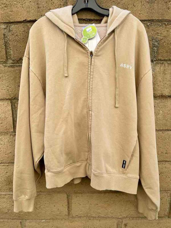 Review Thumbnail Image 0 237059101