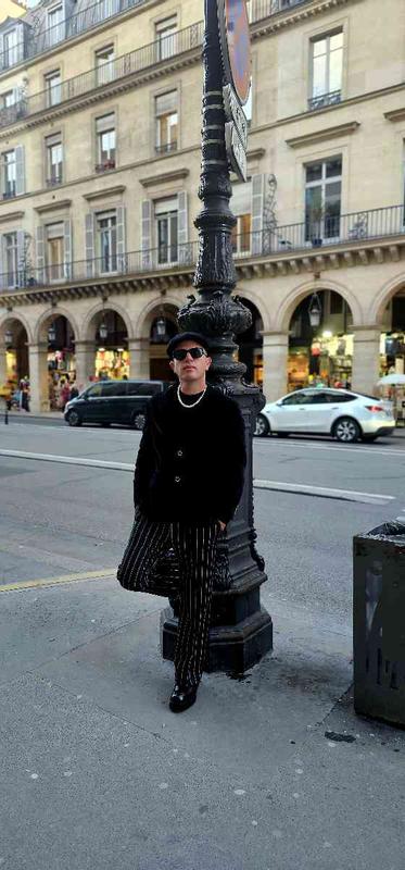 Review Thumbnail Image 1 237799058