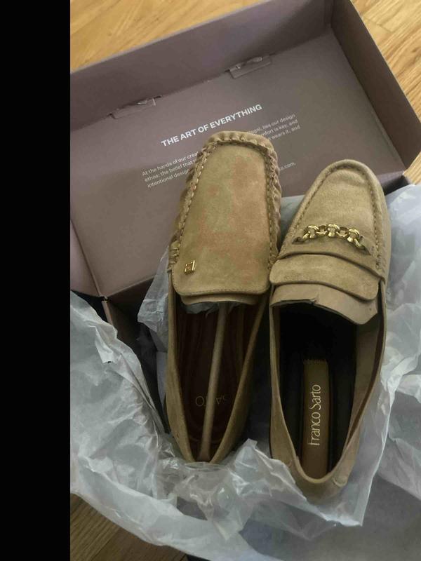 Customer photo for "wrong shoe"