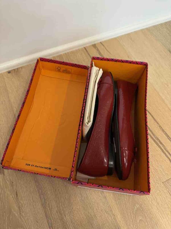 Customer photo for "Sent me worn or displayed"