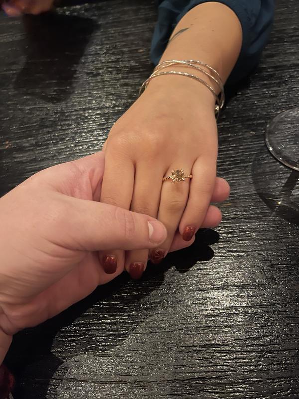 Review Thumbnail Image 0 230984790