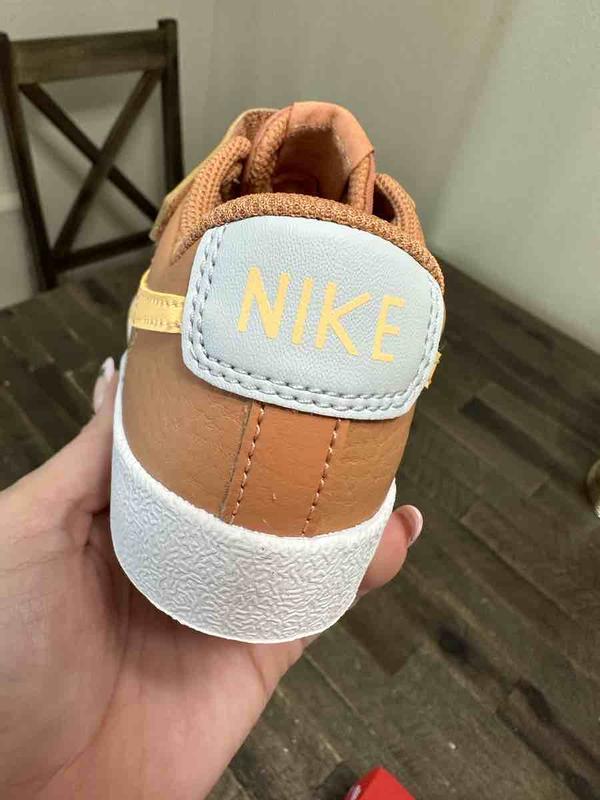 Customer photo for "color is different"