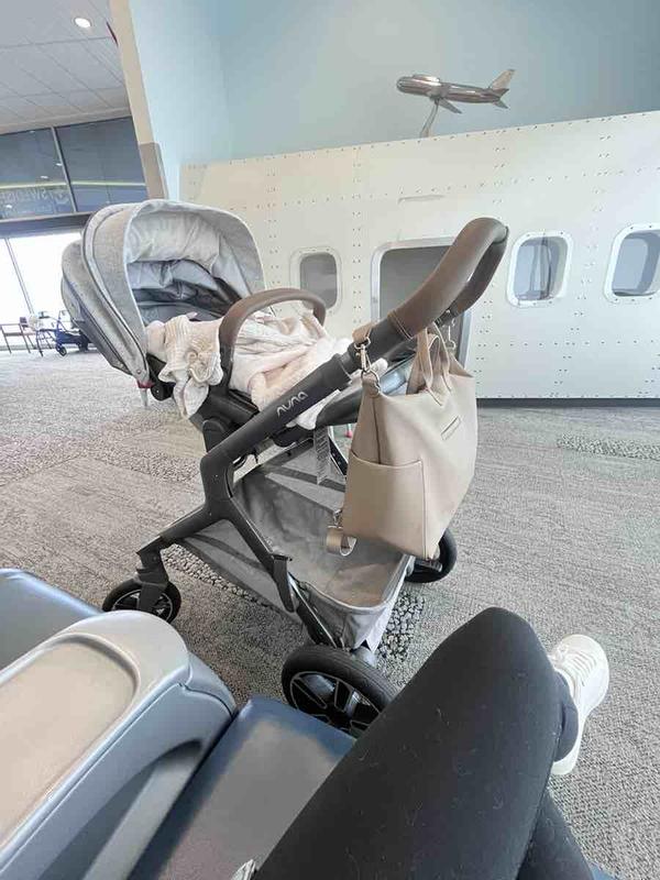 Customer photo for "great stroller but bulky"
