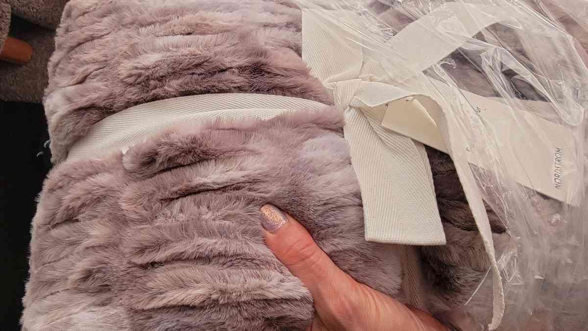 Review Thumbnail Image 1 209736460