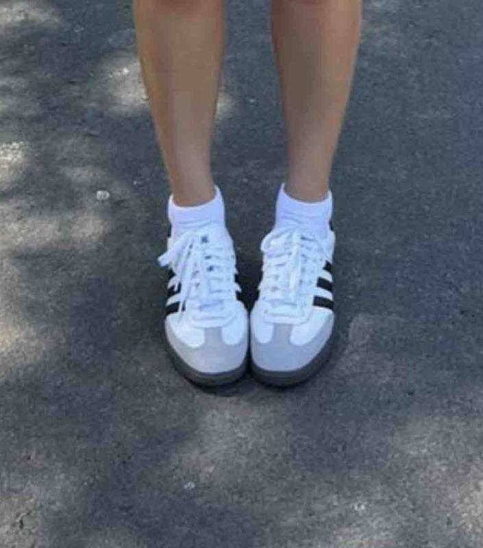 read this if you need help picking a accurate size