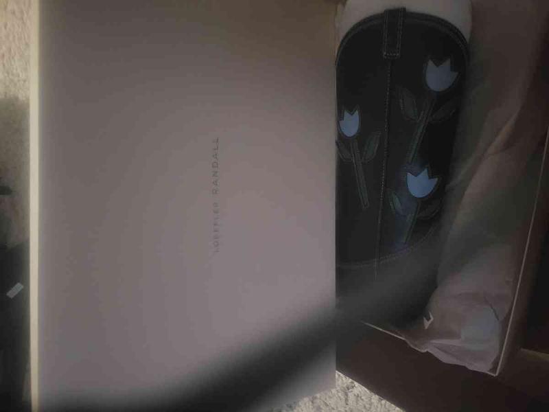 Review Thumbnail Image 0 237109715