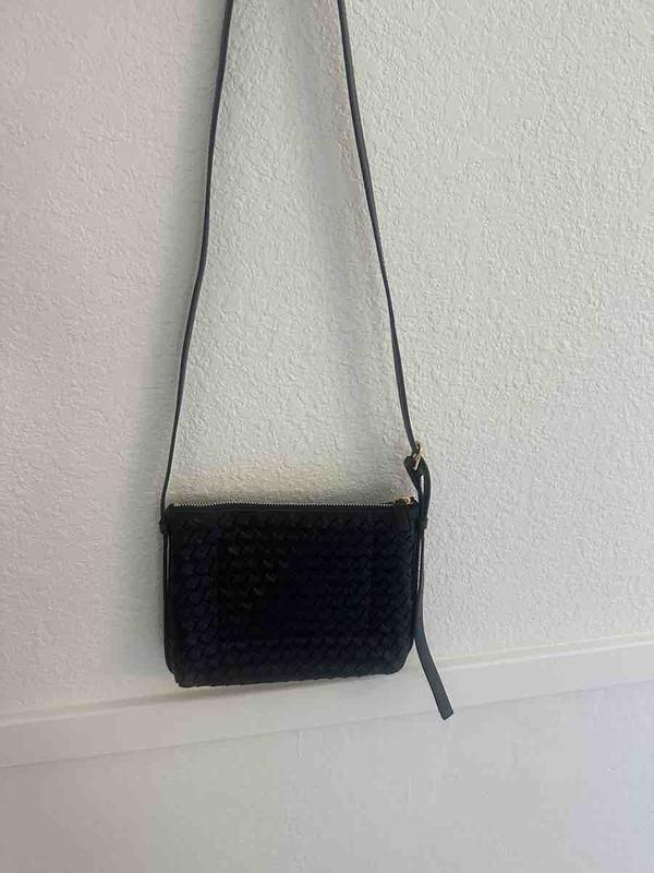 Review Thumbnail Image 0 233672635