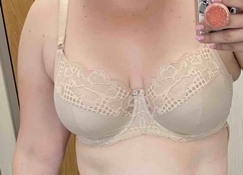 Customer photo for "gore digs into sternum"