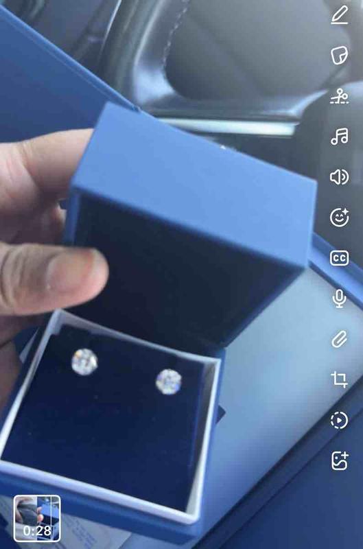 Review Thumbnail Image 1 248974125