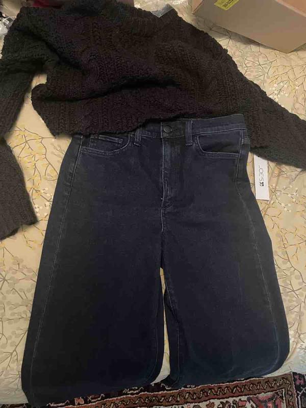 Review Thumbnail Image 0 227652350