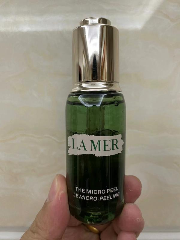 Customer photo for "Refreshes, absorbs quickly and well."