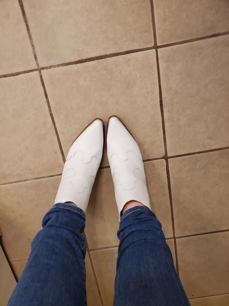 Customer photo for "I love the boots a ton"