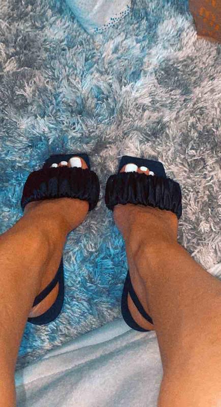 Review Thumbnail Image 1 215999077