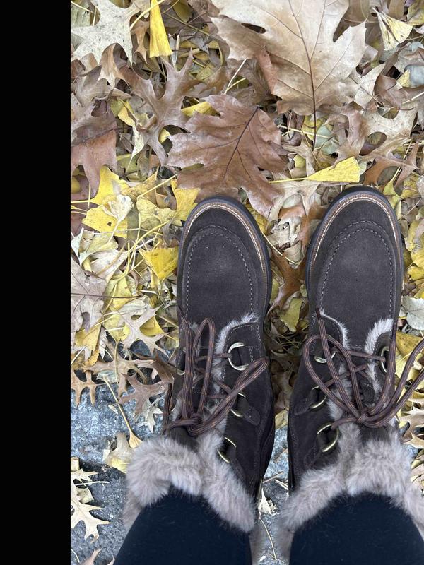 Customer photo for "Cute winter boots"