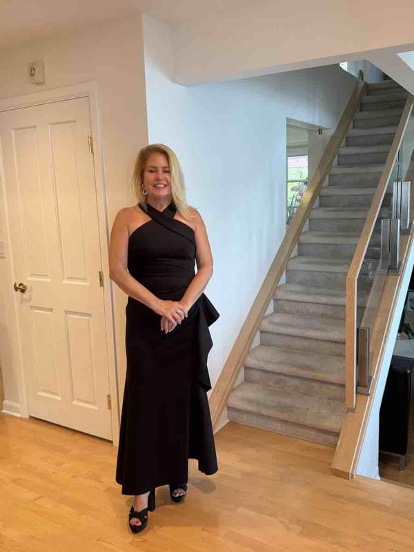 Customer photo for "Elegant and comfortable dress"