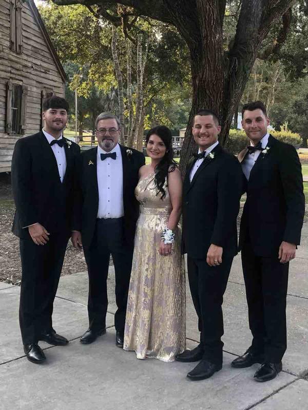 Review Thumbnail Image 0 244672874