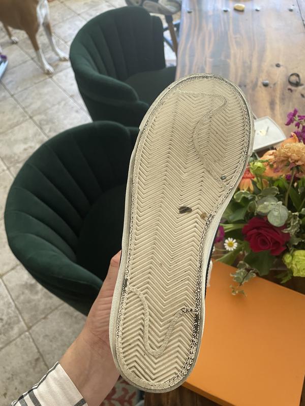 Customer photo for "I received shoes that have been worn"