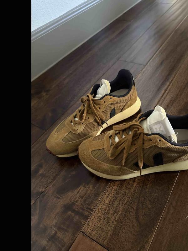 Review Thumbnail Image 0 247729289