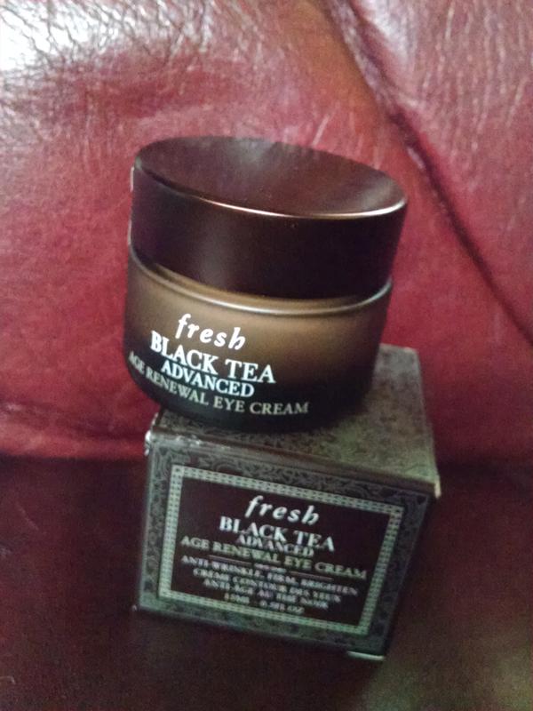 Customer photo for "Eye Cream fresh"