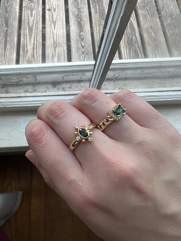 Customer photo for "beautiful ring set"