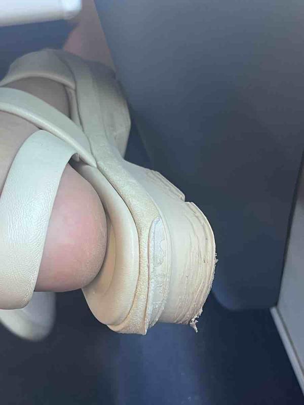 Review Thumbnail Image 0 218959593