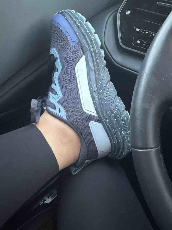 Customer photo for "not good quality for the price"