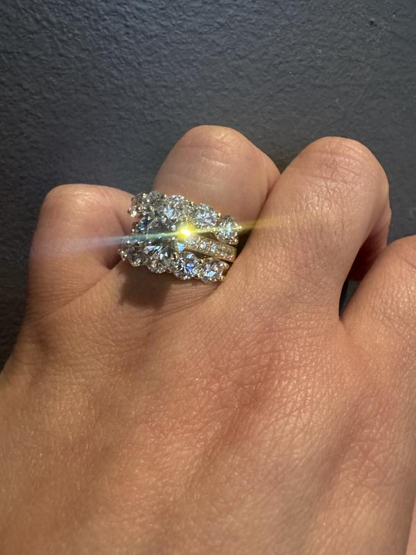 Review Thumbnail Image 0 242333375