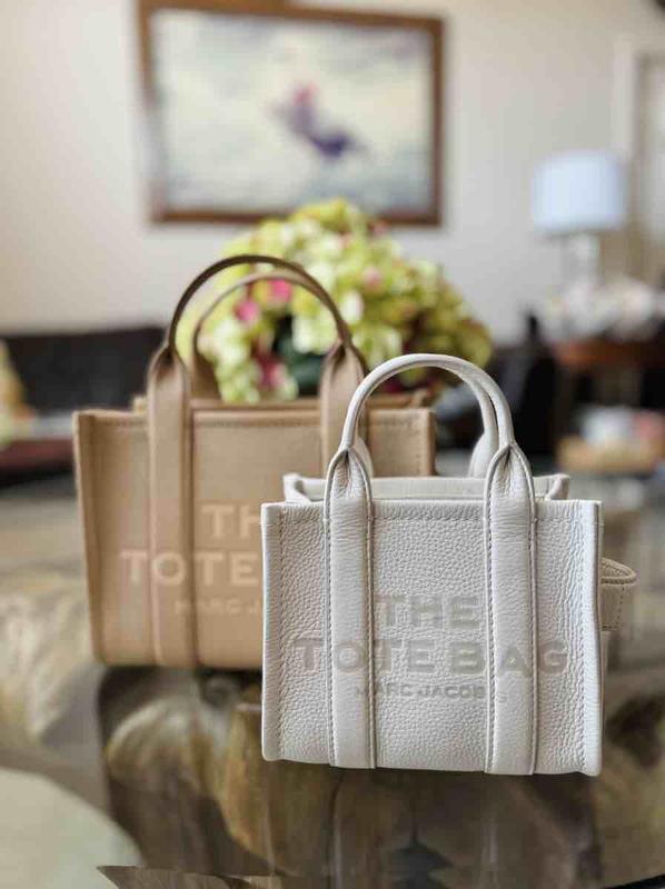 Customer photo for "Mini Tote in Cotton"