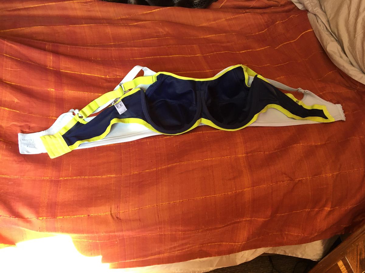 Review Thumbnail Image 0 195980798