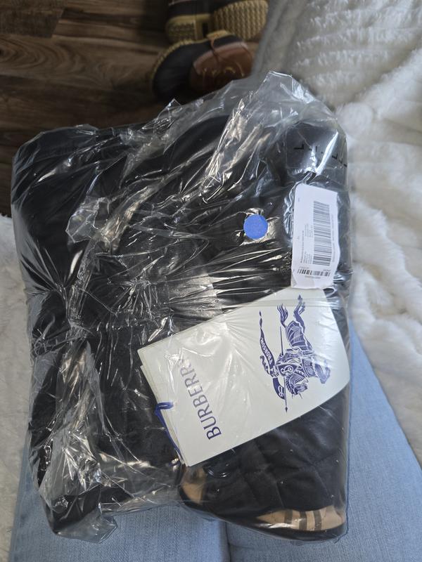 Review Thumbnail Image 0 245637770