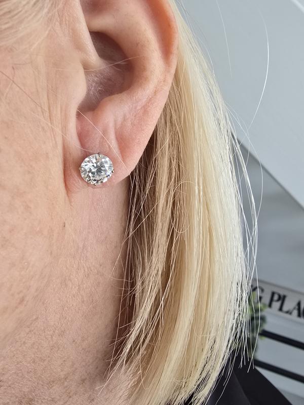 Review Thumbnail Image 0 247159360