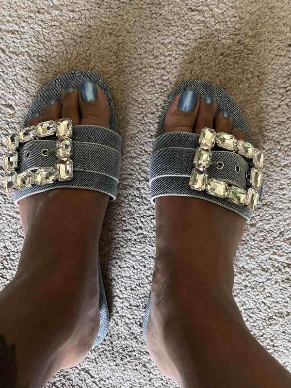 Review Thumbnail Image 0 233821027