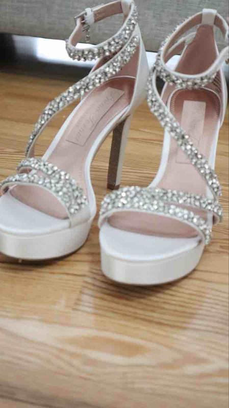 Review Thumbnail Image 1 228005672