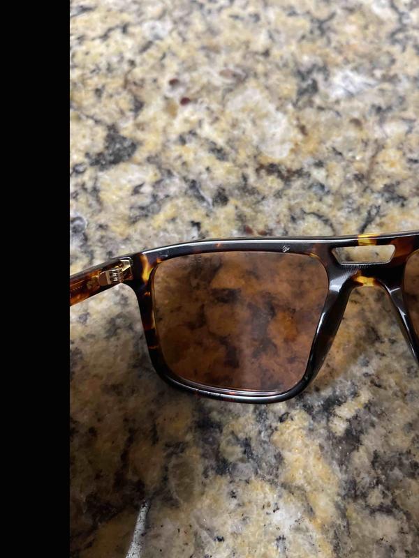 Review Thumbnail Image 0 239575606