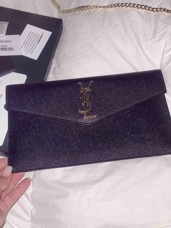 Customer photo for "gorgeous and perfect clutch"