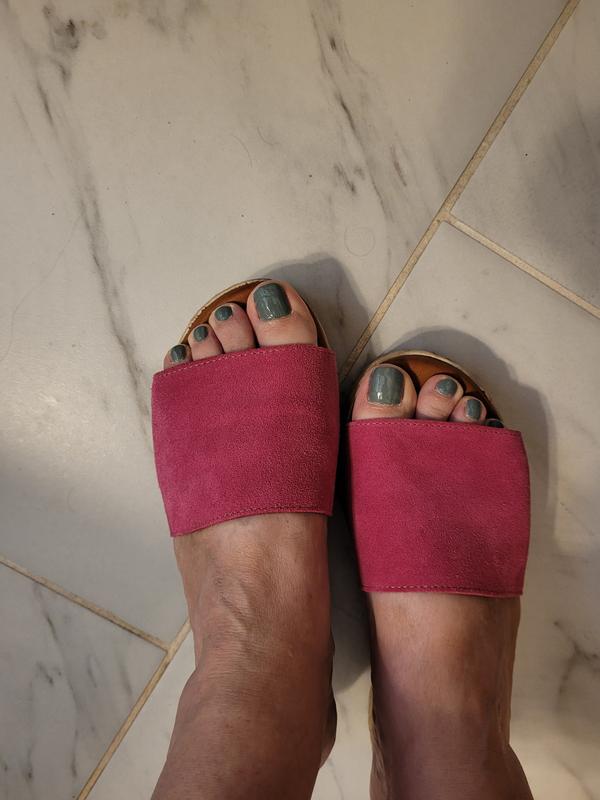 Review Thumbnail Image 0 235552075