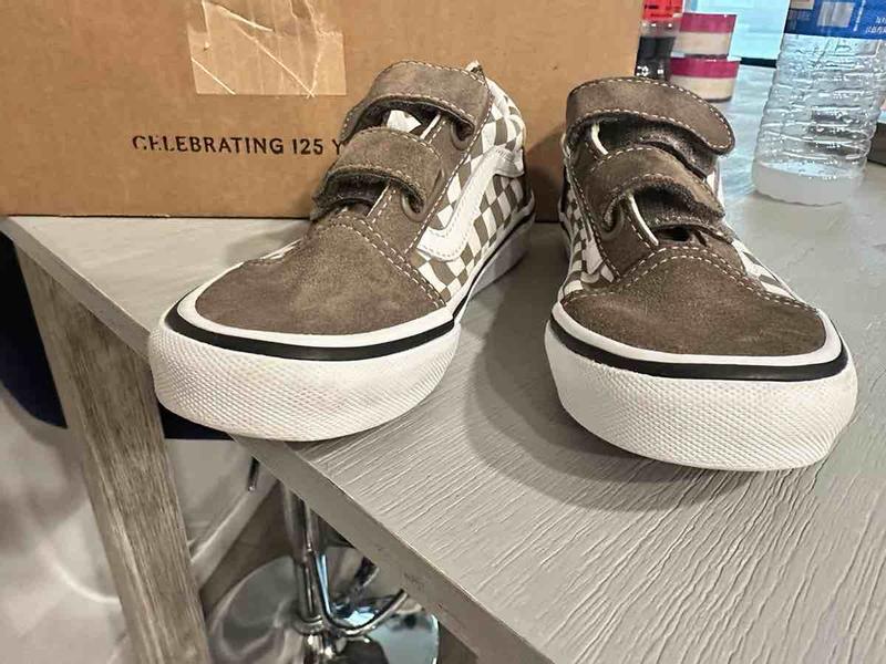 Customer photo for "I got used shoes"